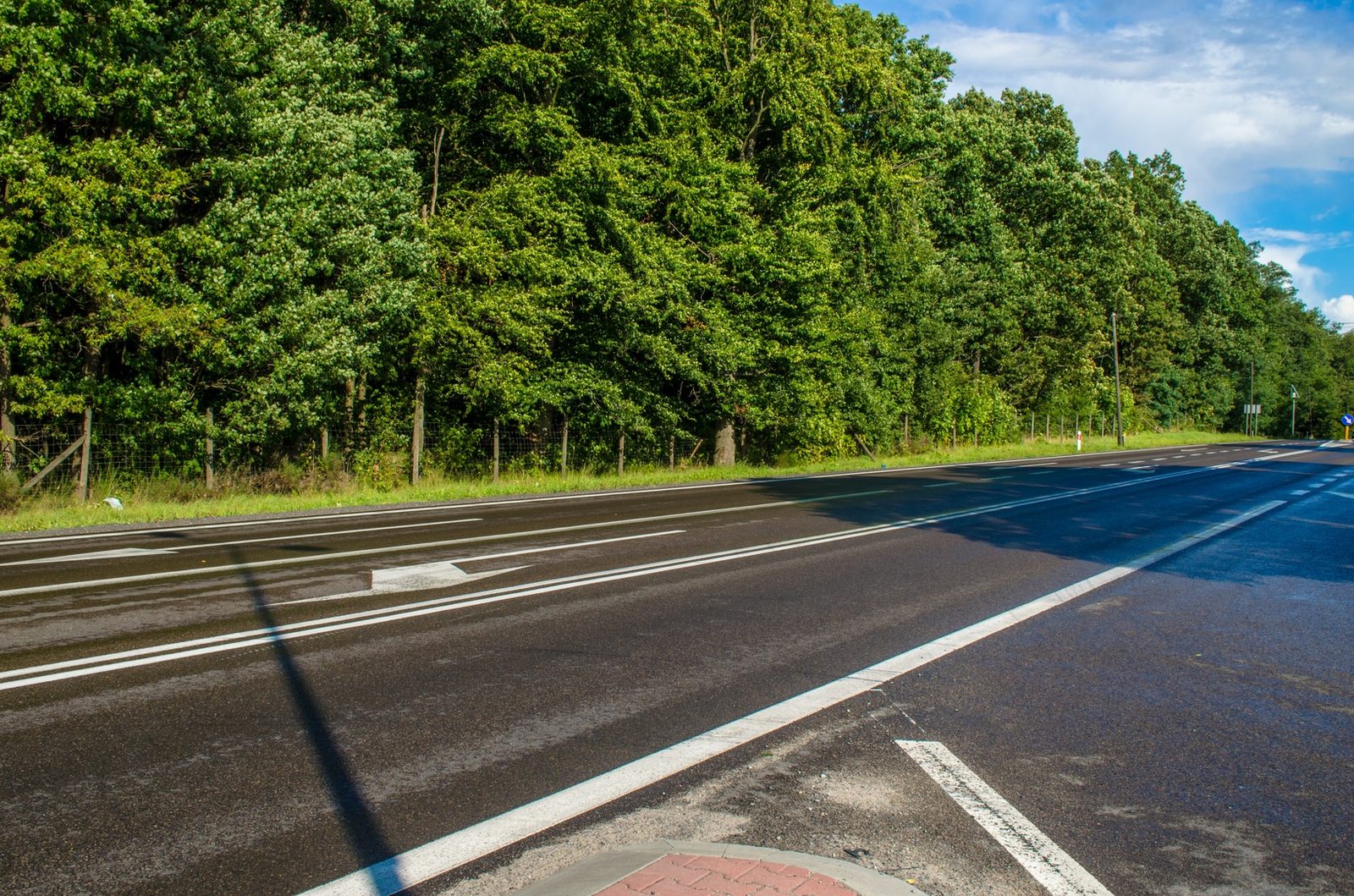 Line Marking & Painting by Sand Stone Paving